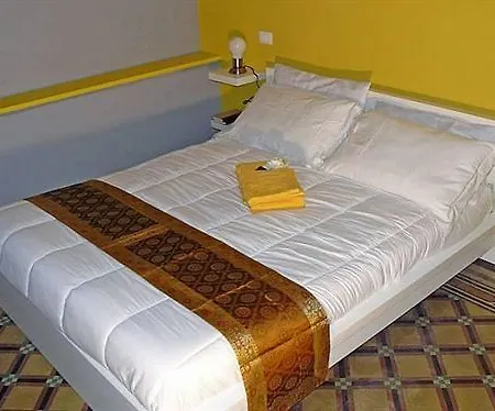 Gio'el Happiness Affittacamere 3*